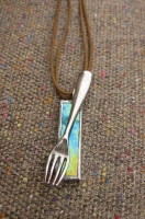 Opalescent Oblong Glass, 55mm Fork, double thong, £13